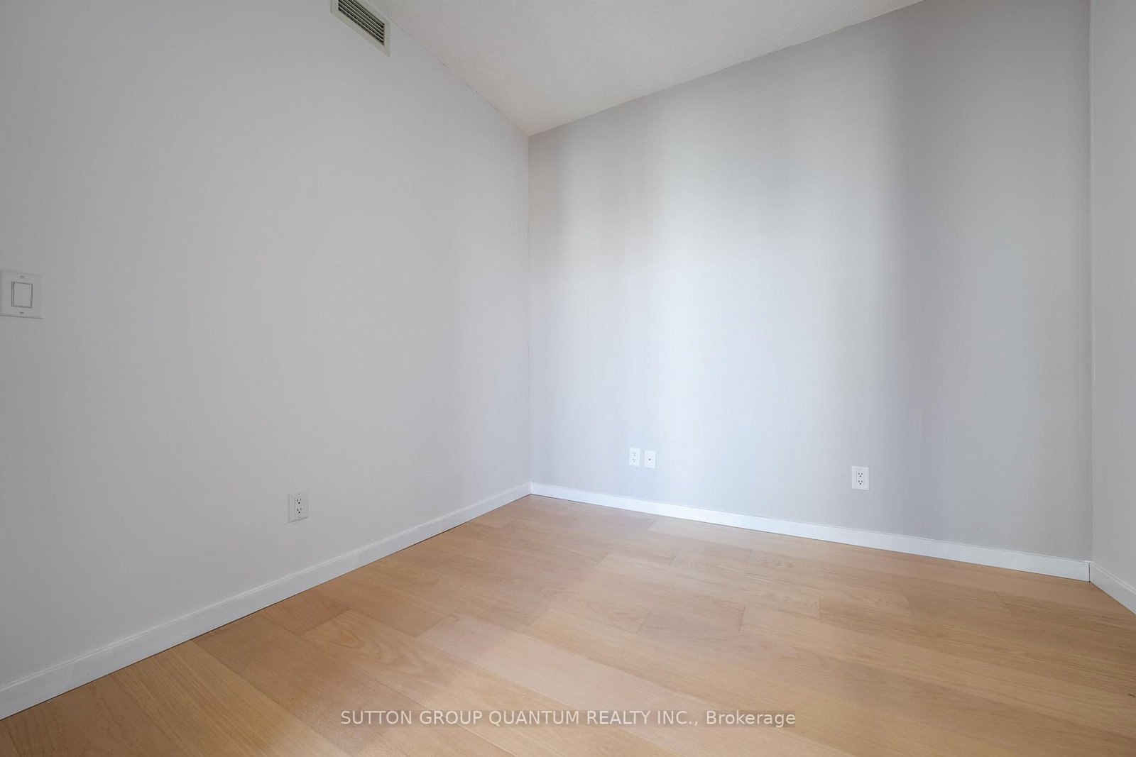 208 Queens Quay W, Unit 3512 - Photo 27