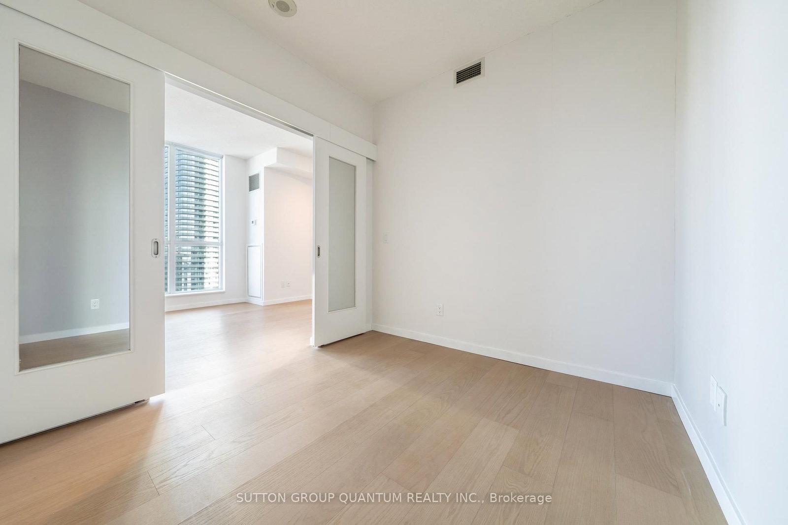 208 Queens Quay W, Unit 3512 - Photo 29