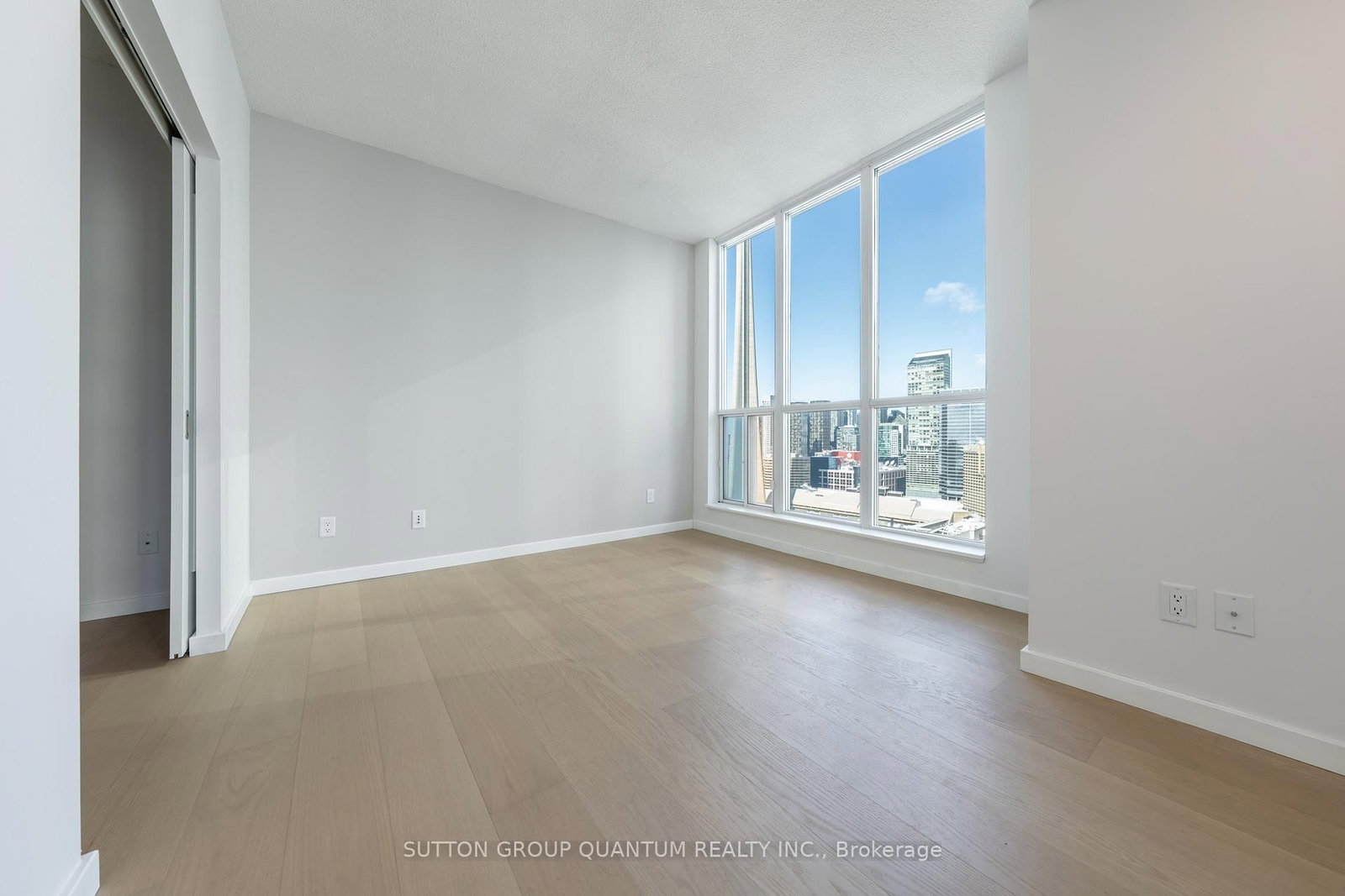 208 Queens Quay W, Unit 3512 - Photo 9