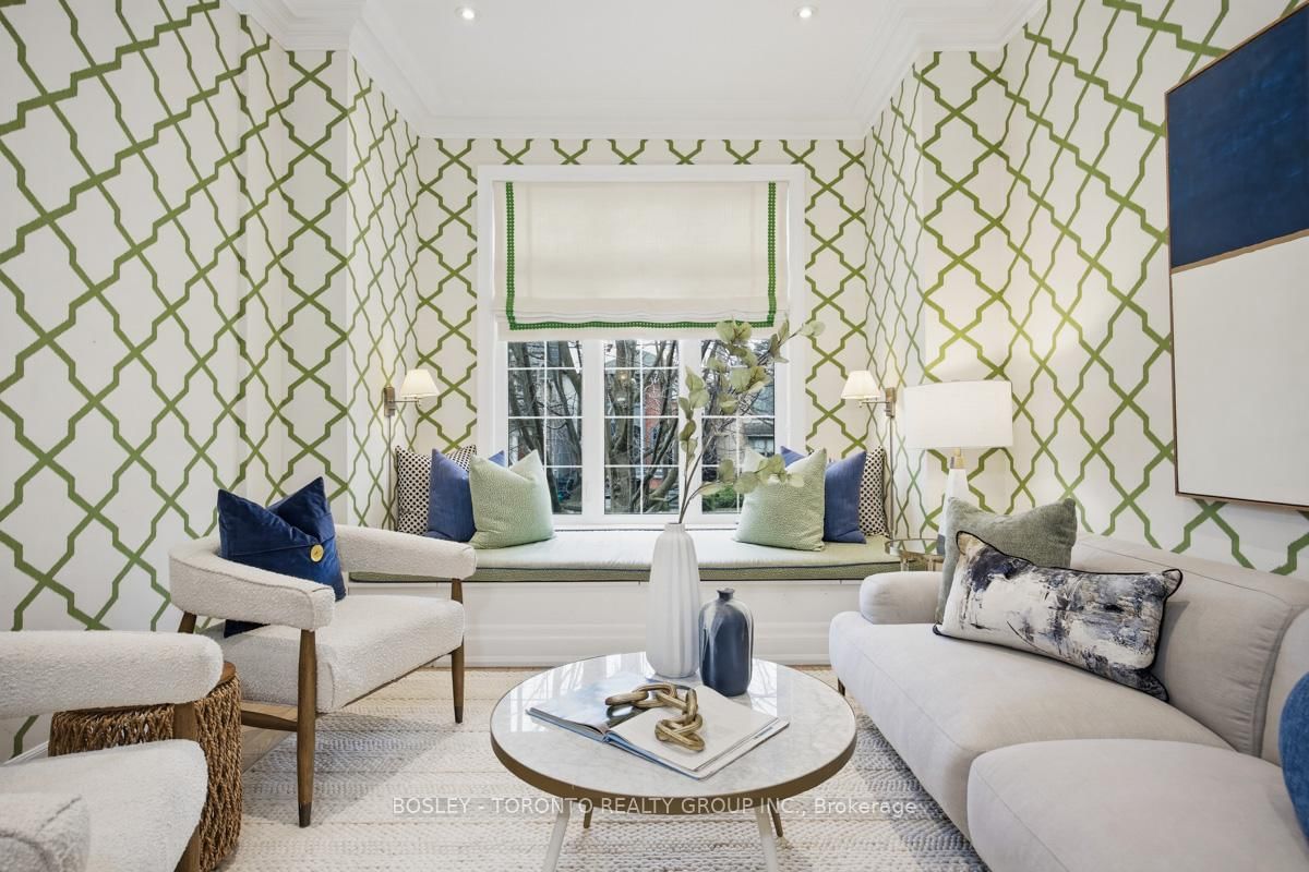 Property at 290 Cranbrooke