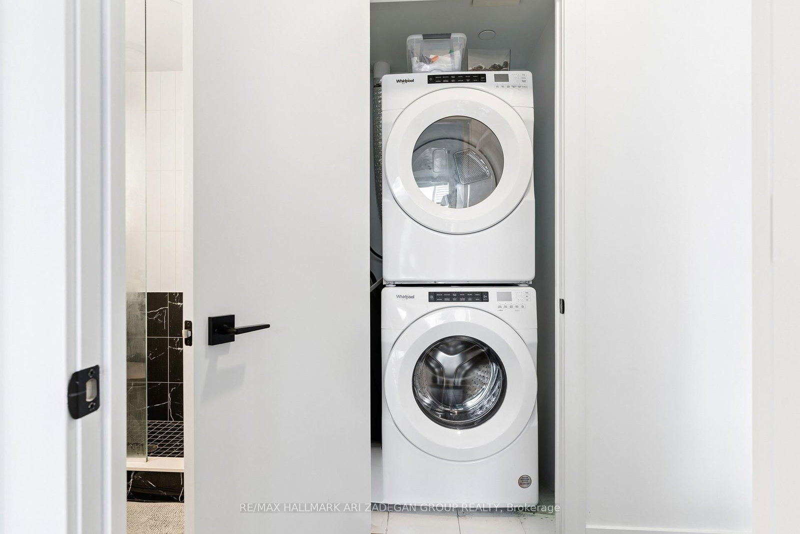 327 King Street W, Unit 1908 - Photo 11