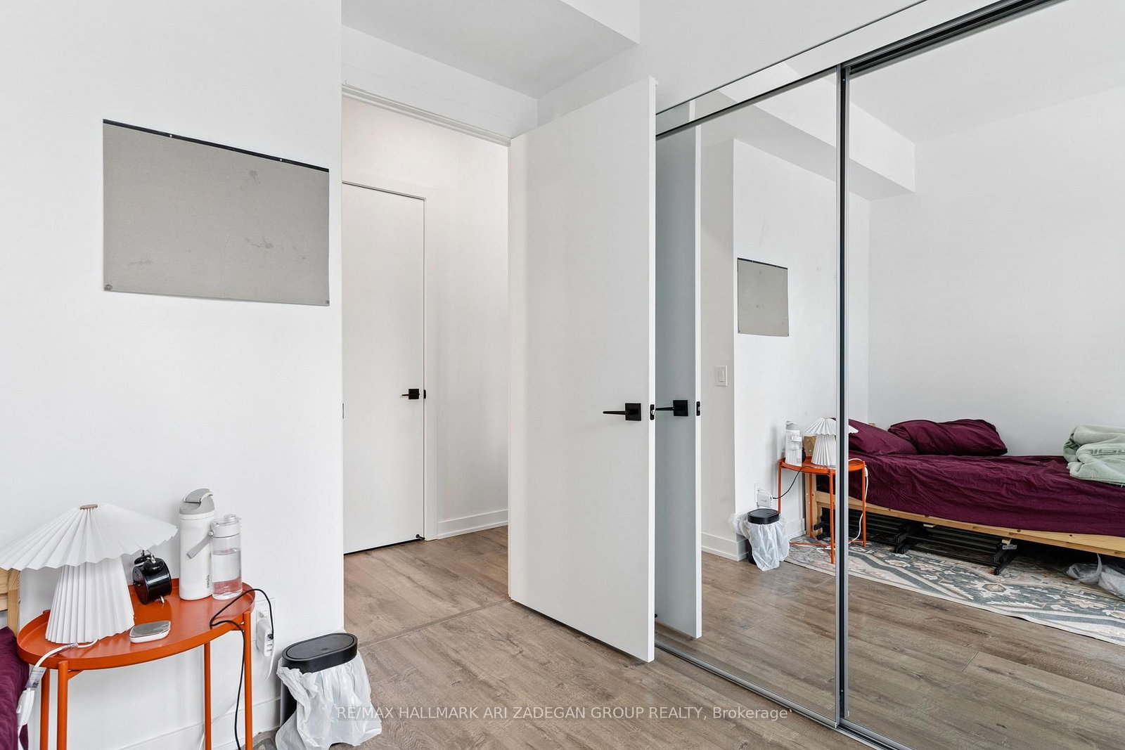 327 King Street W, Unit 1908 - Photo 14