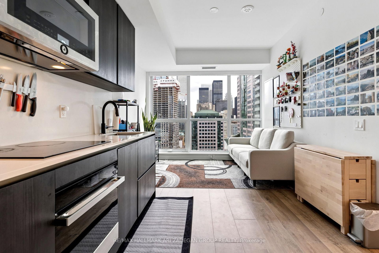 327 King Street W, Unit 1908 - Photo 3