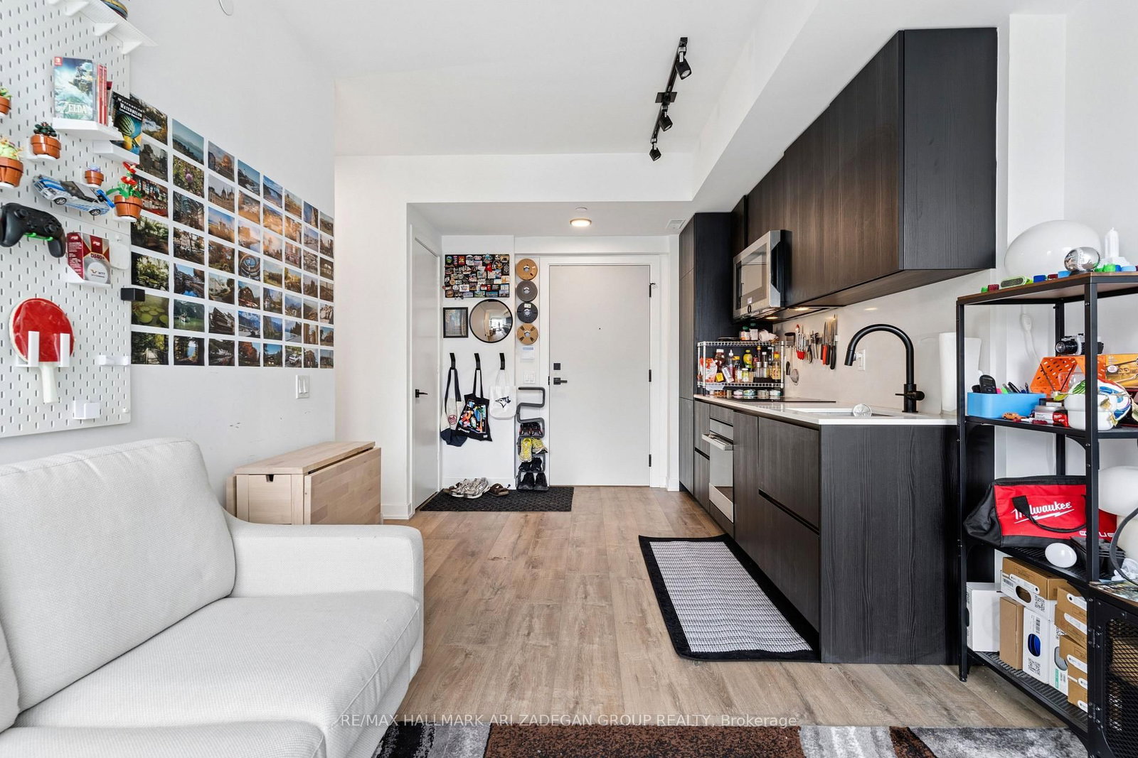 327 King Street W, Unit 1908 - Photo 6