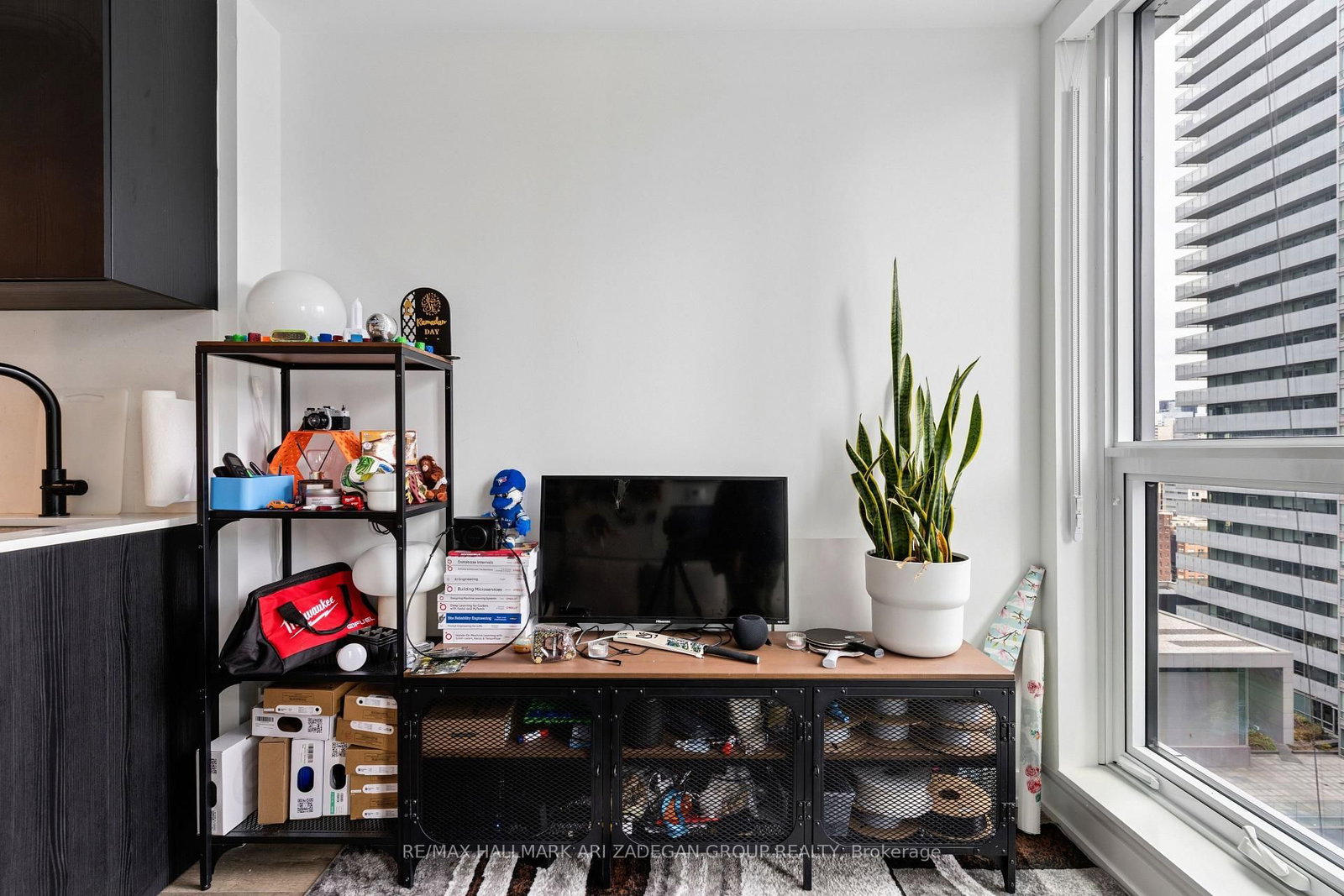 327 King Street W, Unit 1908 - Photo 7