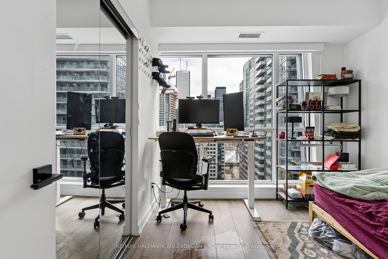 327 King Street W, Unit 1908 - Photo 8