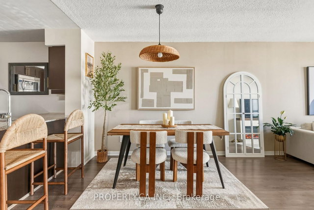 1604 - 35 Bastion Street