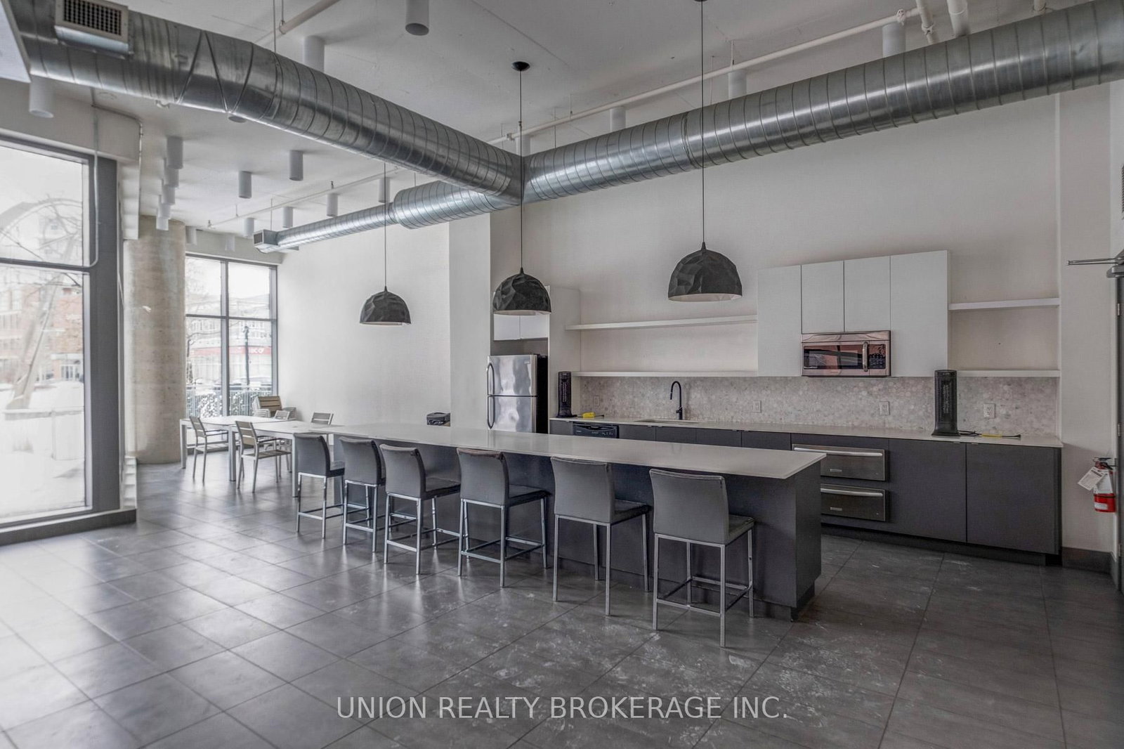 150 East Liberty Street, Unit 506 - Photo 23