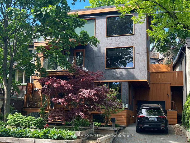 32 Regal Rd, Toronto, Ontario