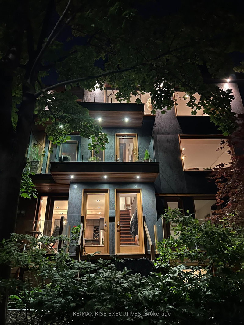 32 Regal Rd, Toronto, M6H 2J7 | Image 3