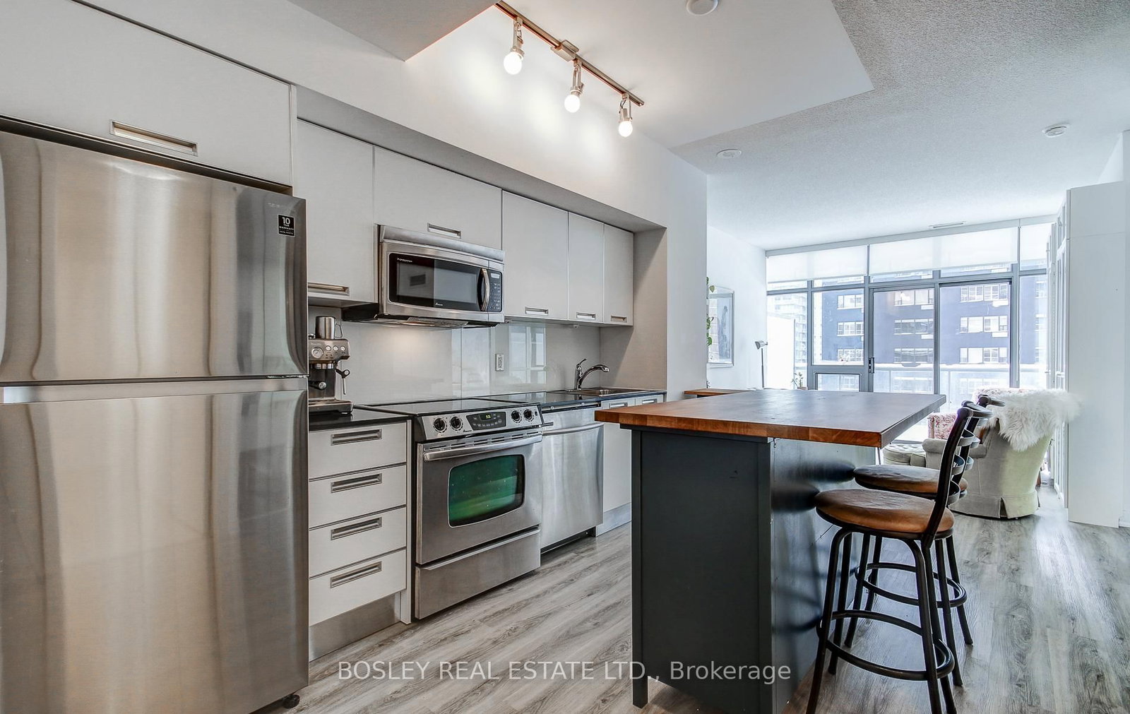 33 Charles Street E, Unit 608 - Photo 14