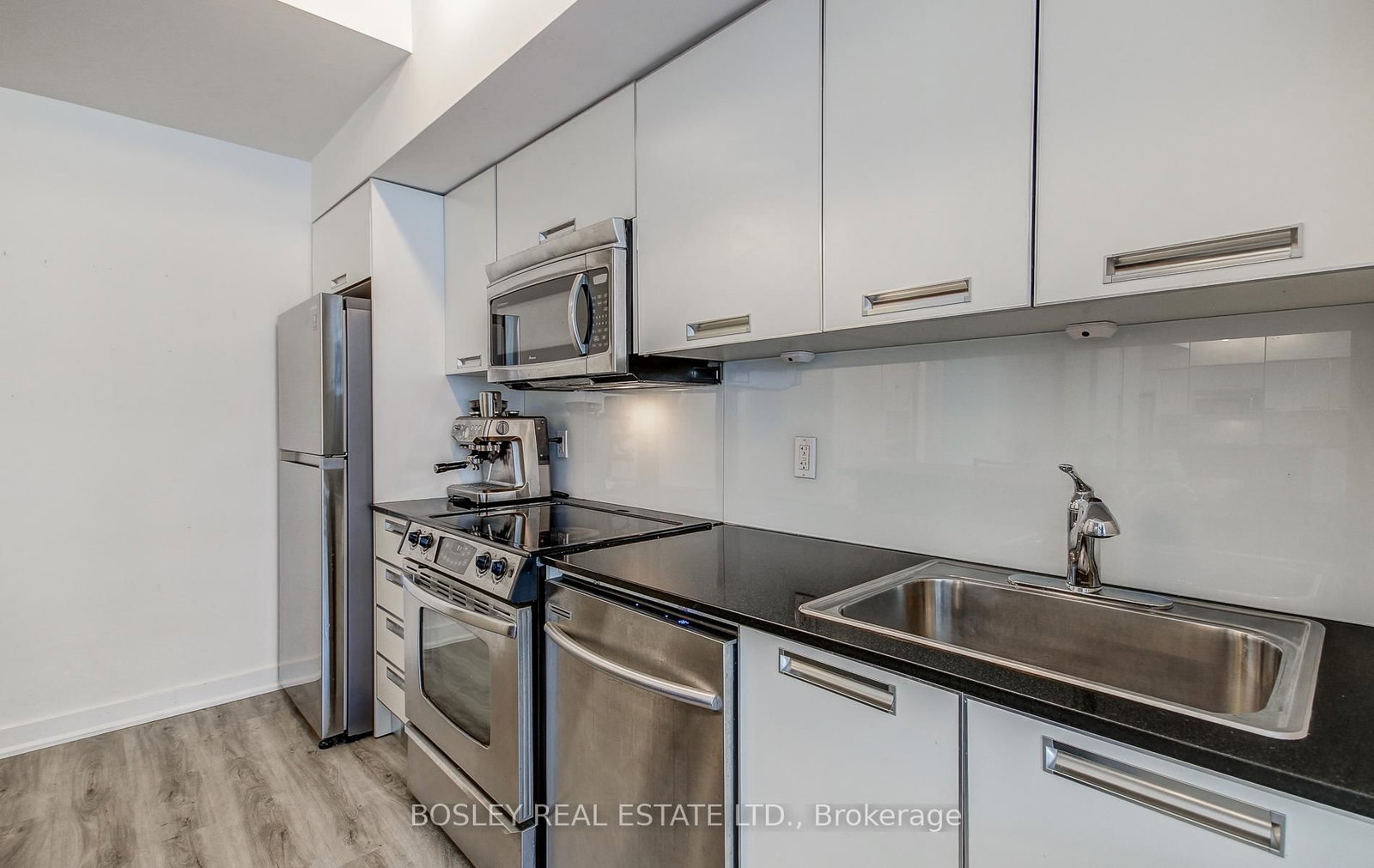 33 Charles Street E, Unit 608 - Photo 17