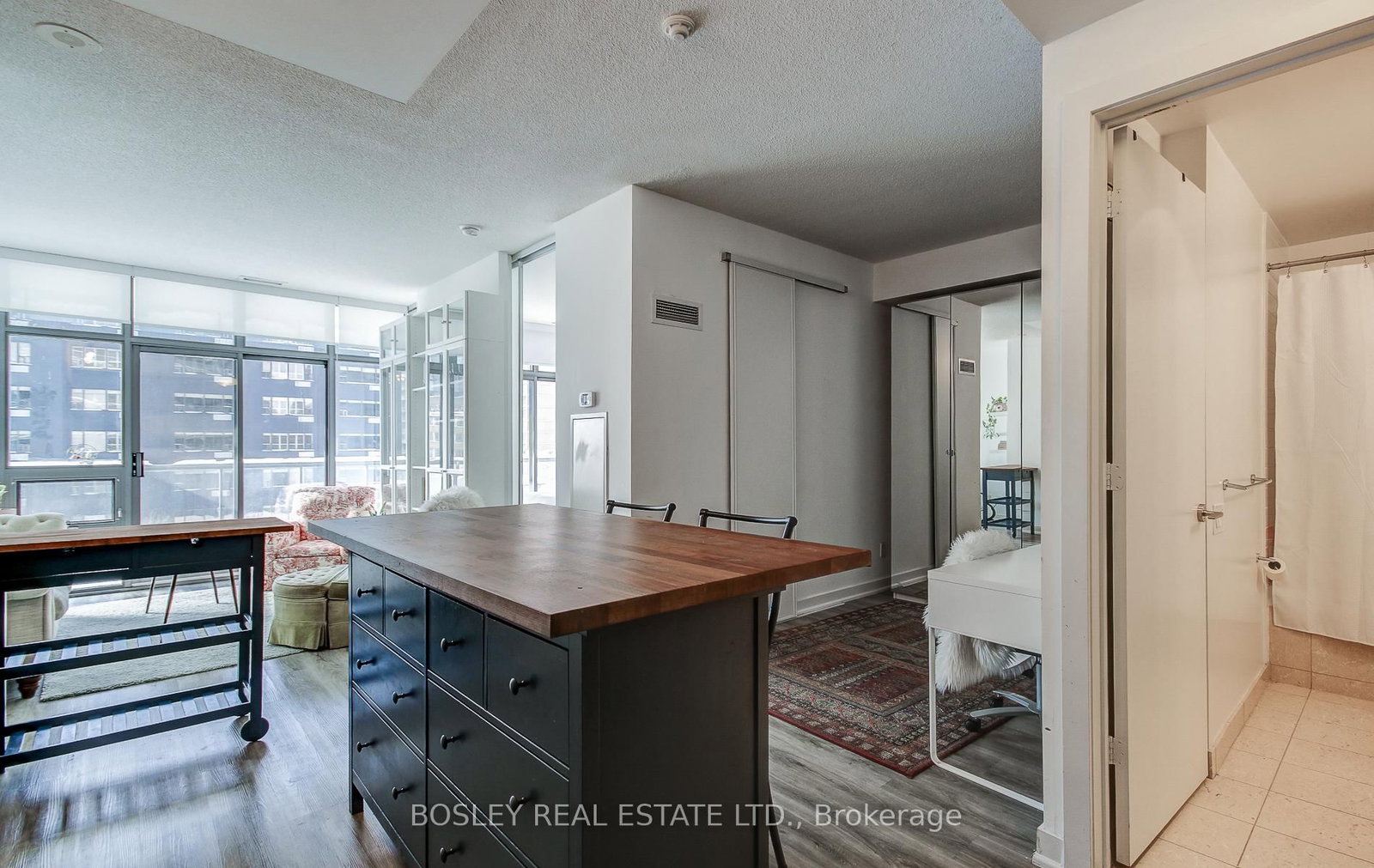 33 Charles Street E, Unit 608 - Photo 20