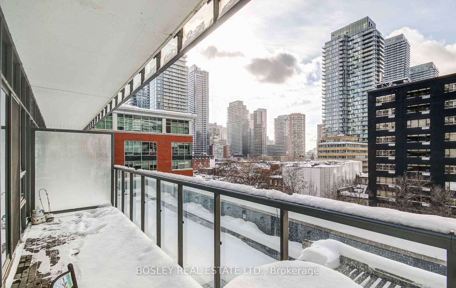 33 Charles Street E, Unit 608 - Photo 30