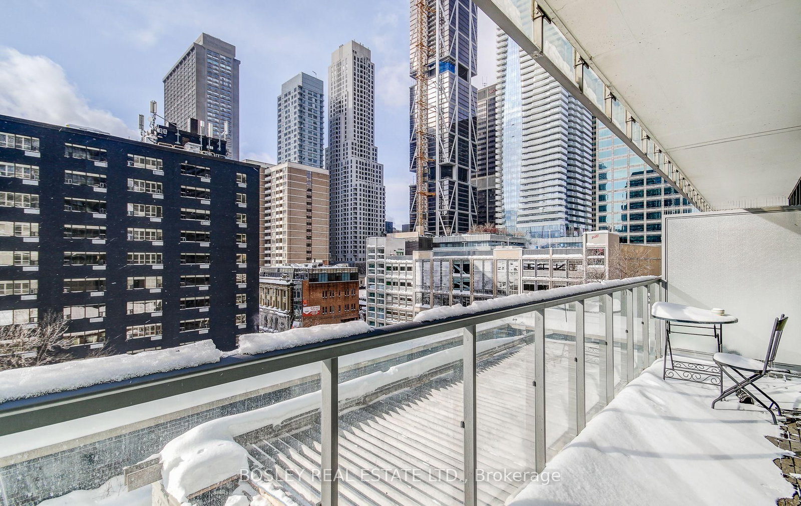 33 Charles Street E, Unit 608 - Photo 31