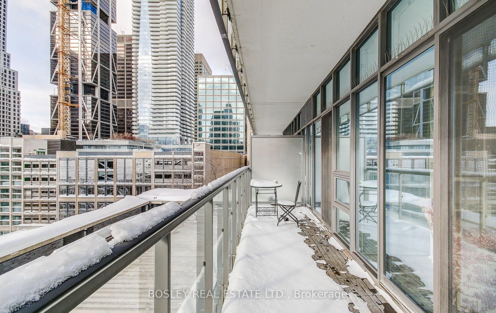 33 Charles Street E, Unit 608 - Photo 32