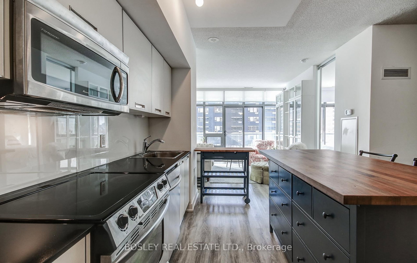 33 Charles Street E, Unit 608 - Photo 36