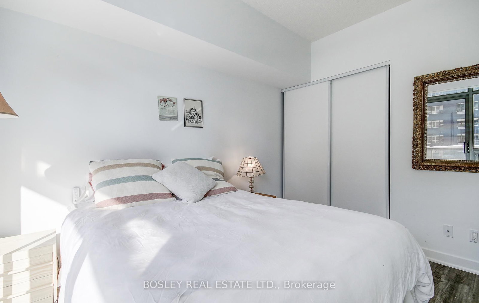 33 Charles Street E, Unit 608 - Photo 39