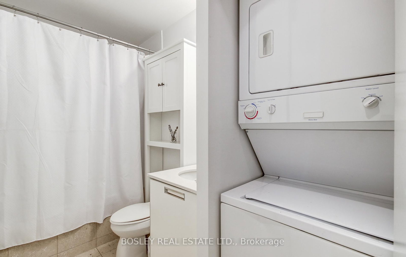 33 Charles Street E, Unit 608 - Photo 43