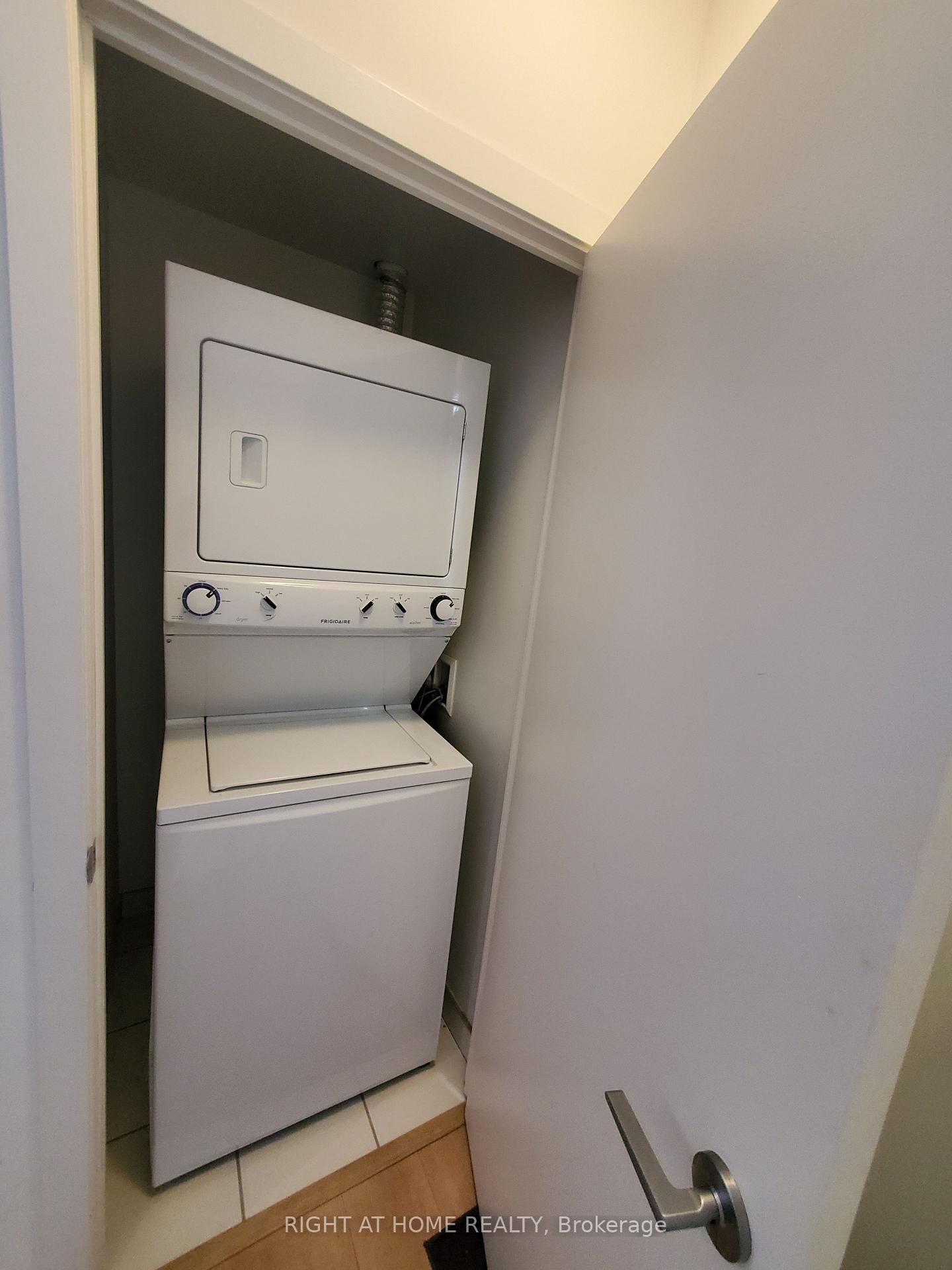 62 Forest Manor Road, Unit 319 - Photo 9