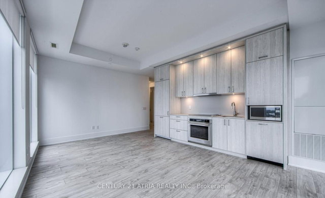 1812 - 470 Front Street W