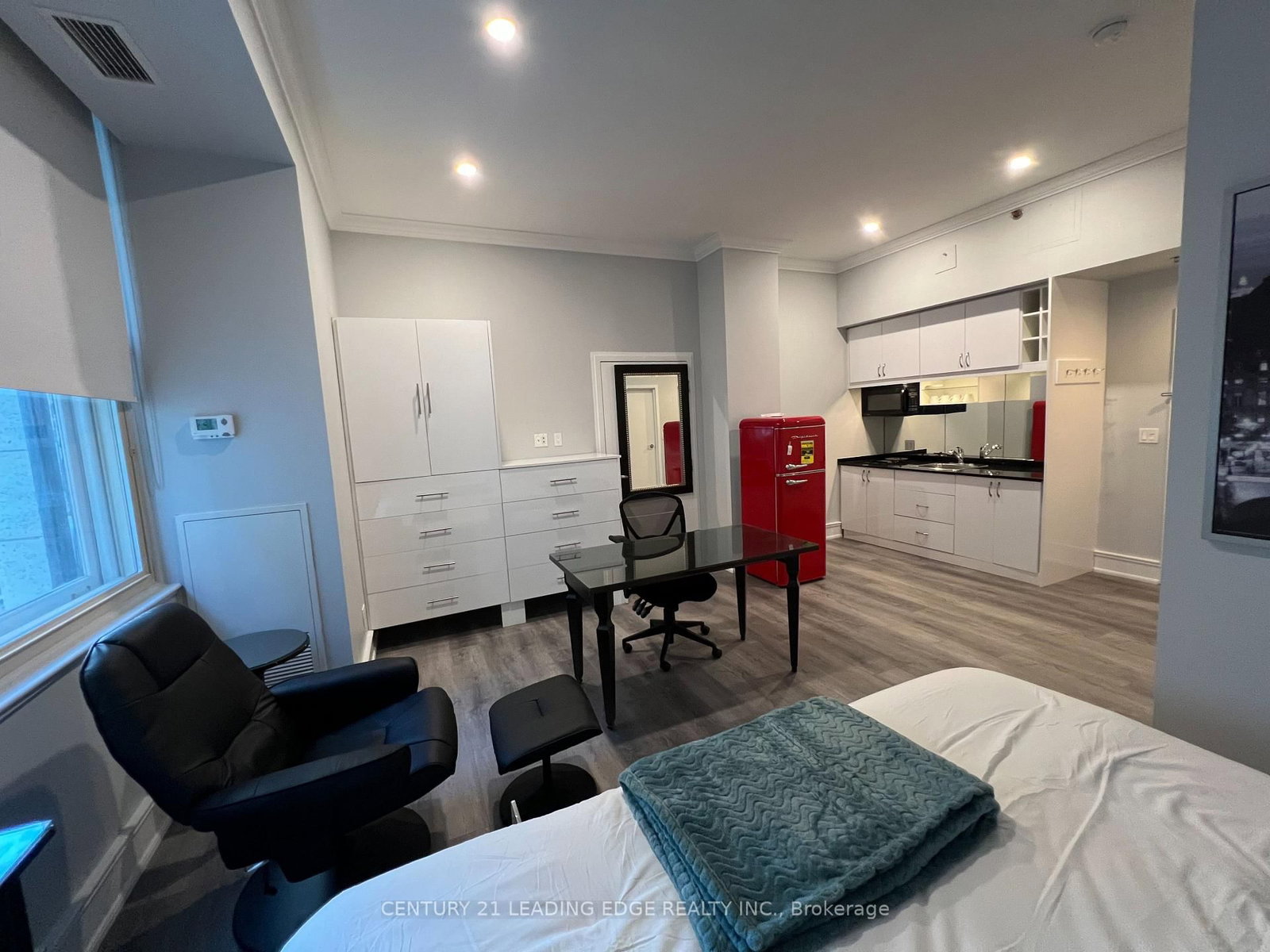 1 KING Street W, Unit 1013 - Photo 4