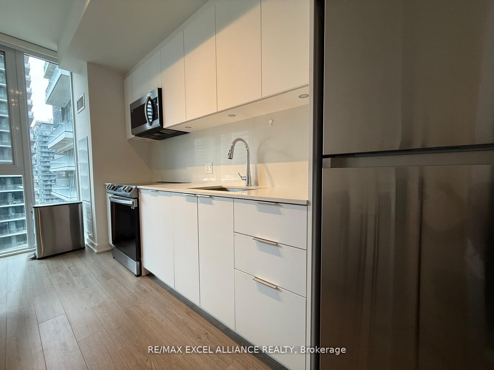 357 King Street W, Unit 2207 - Photo 11