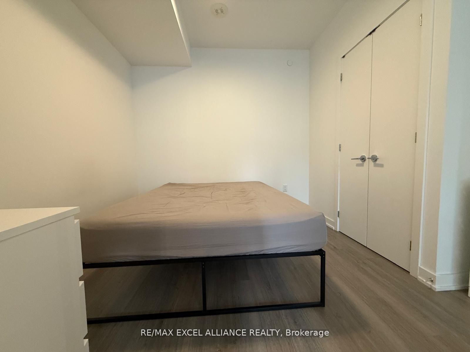 357 King Street W, Unit 2207 - Photo 12