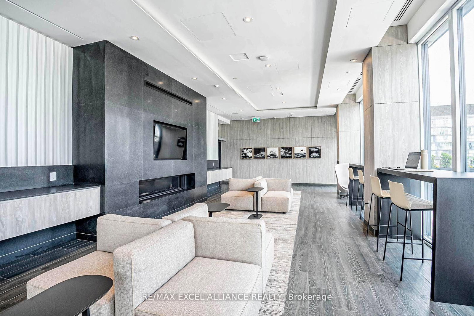 357 King Street W, Unit 2207 - Photo 4