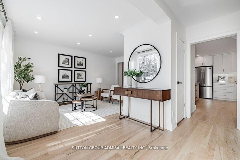 248 Sandringham Dr, Toronto, M3H 1G3 | Image 3