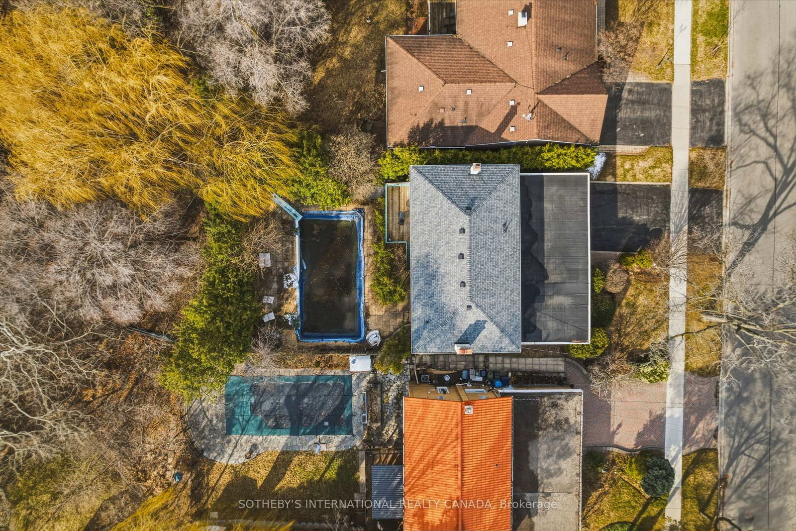 Listing Image 43
