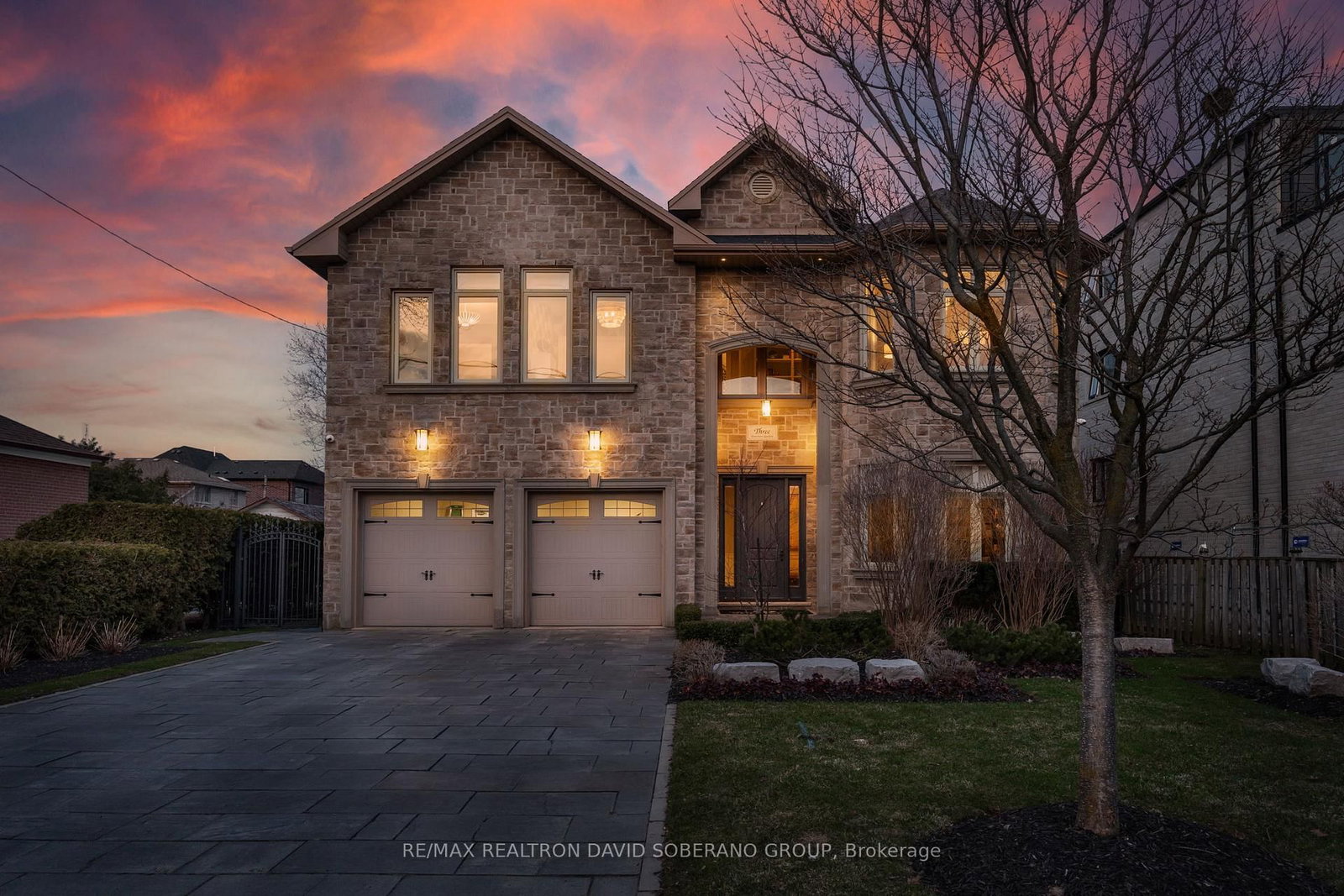 Property at 3 Dunsmore