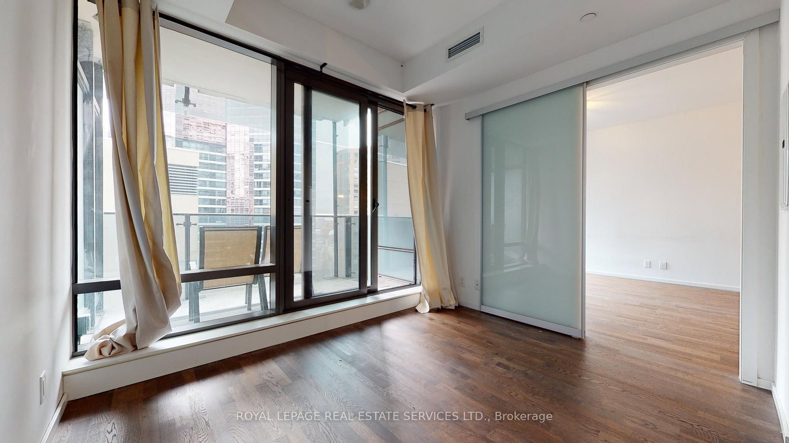 5 St Joseph Street, Unit 1507 - Photo 11