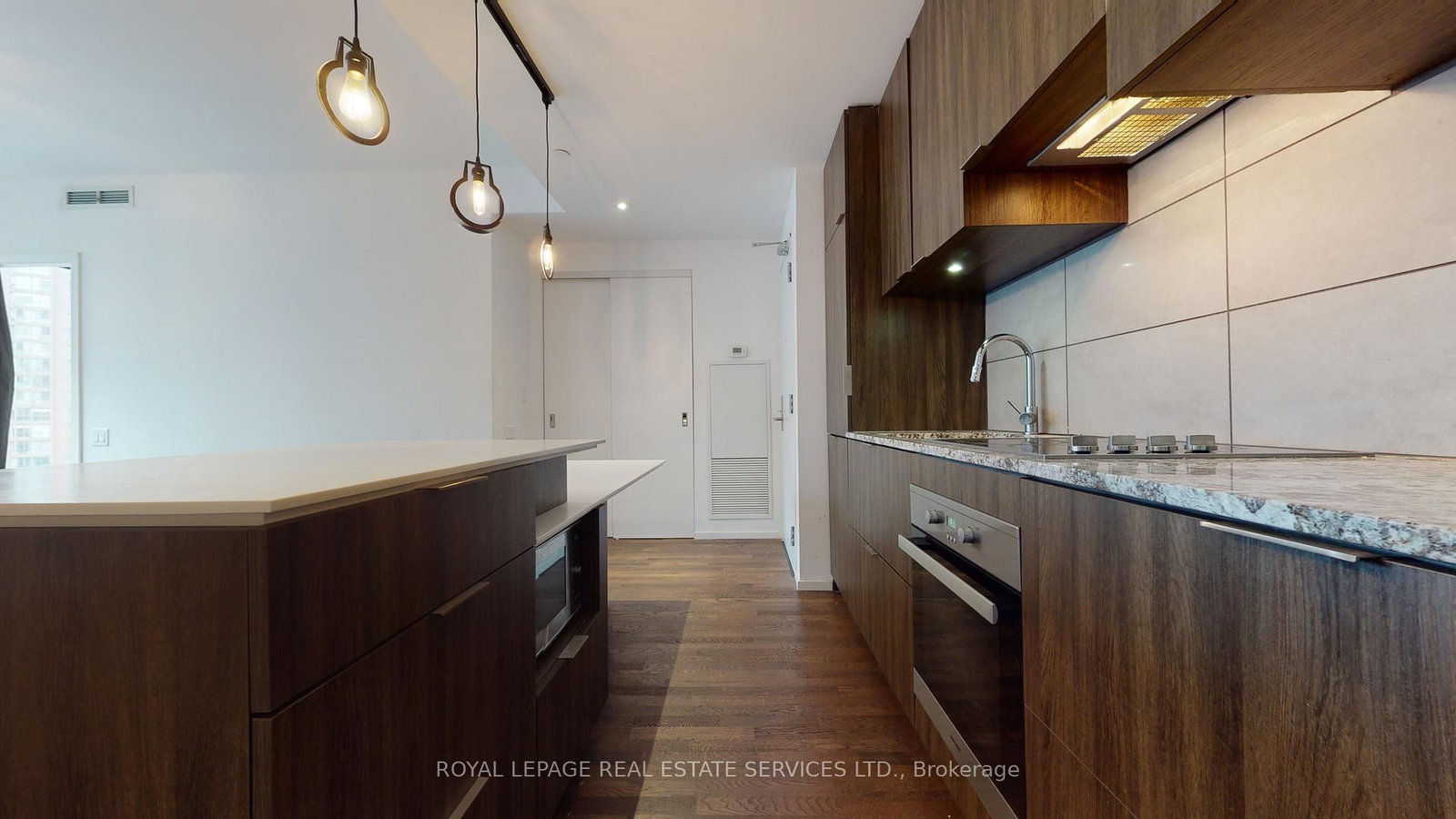 5 St Joseph Street, Unit 1507 - Photo 6