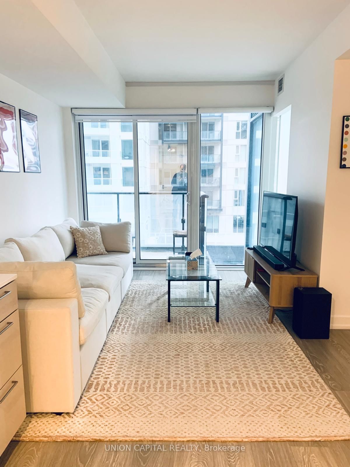 19 Western Battery Road, Unit 905