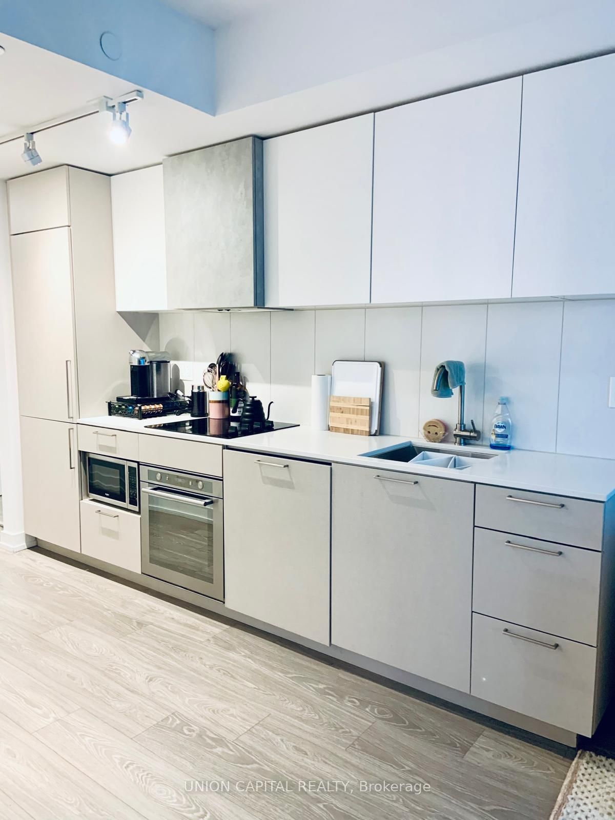 19 Western Battery Road, Unit 905 - Photo 10