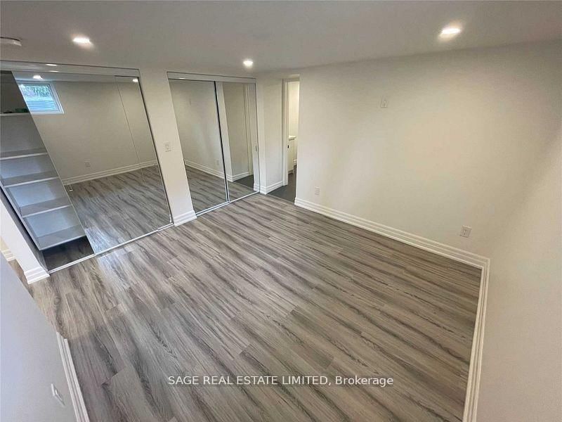 1084 Avenue Road, Unit 1 - Photo 9