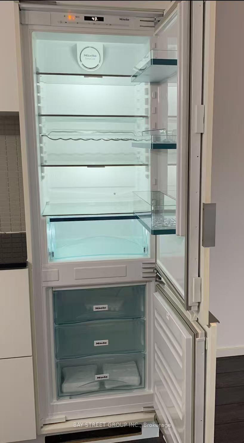 5 St Joseph Street, Unit 302 - Photo 5