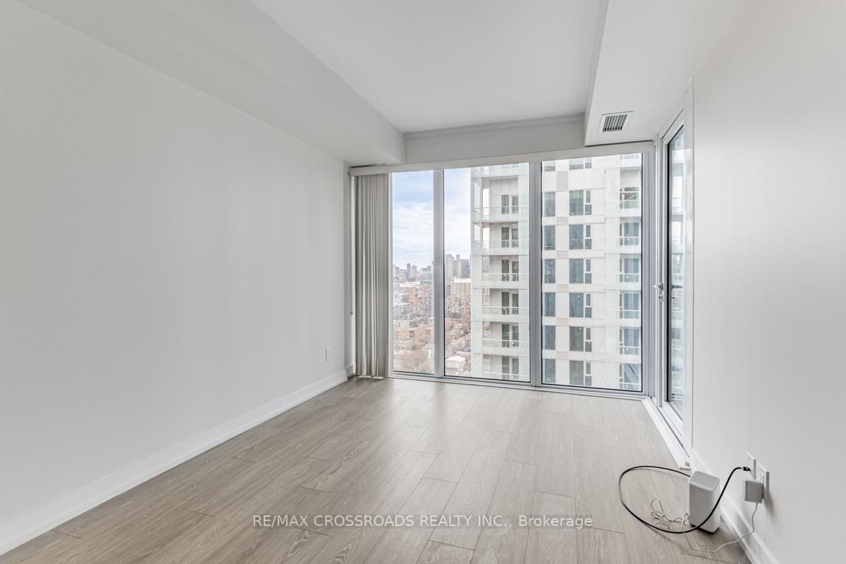 19 Western Battery Road, Unit 3222 - Photo 12