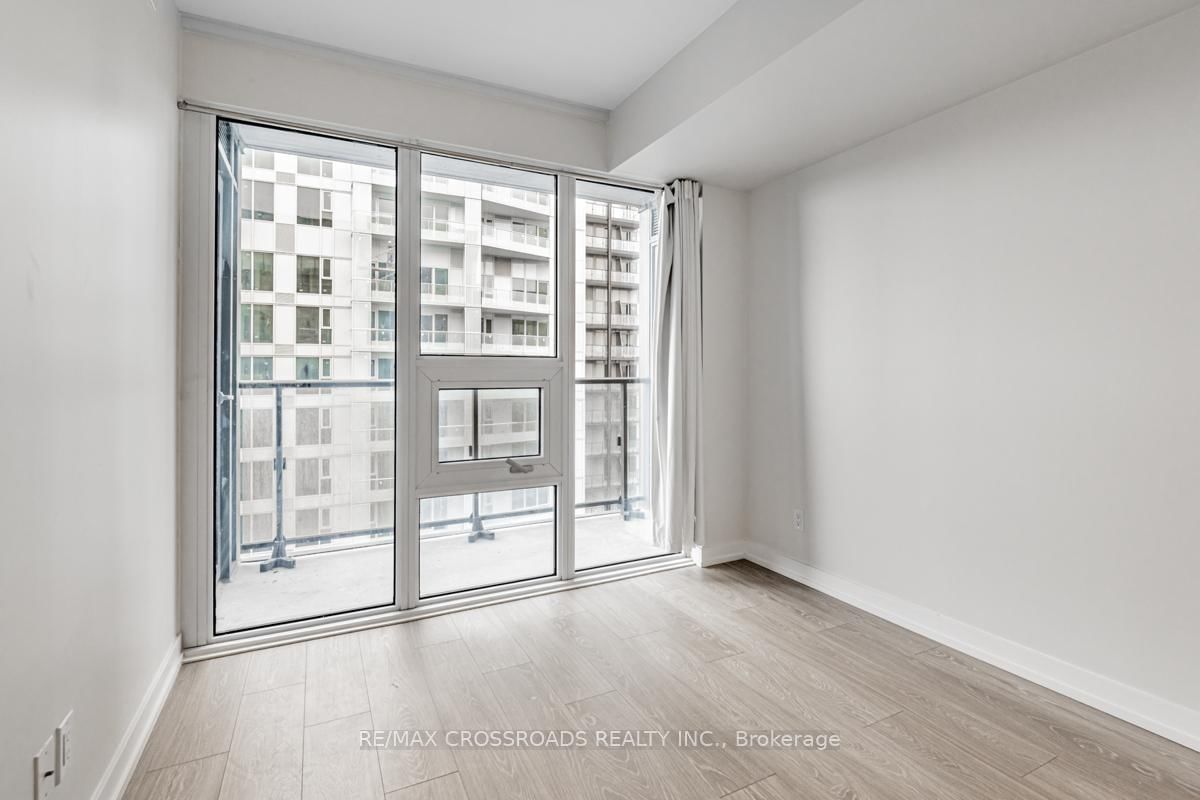 19 Western Battery Road, Unit 3222 - Photo 15