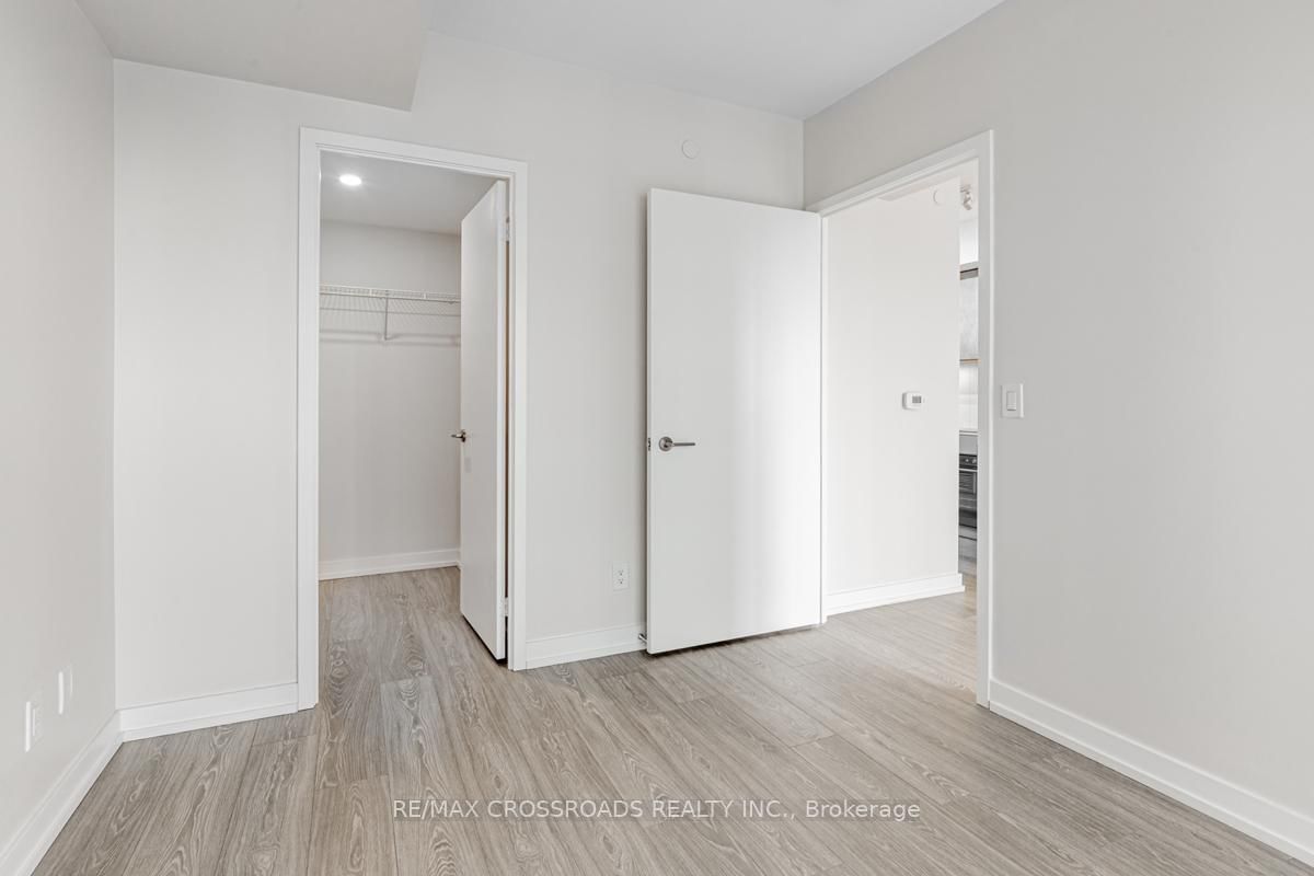 19 Western Battery Road, Unit 3222 - Photo 17