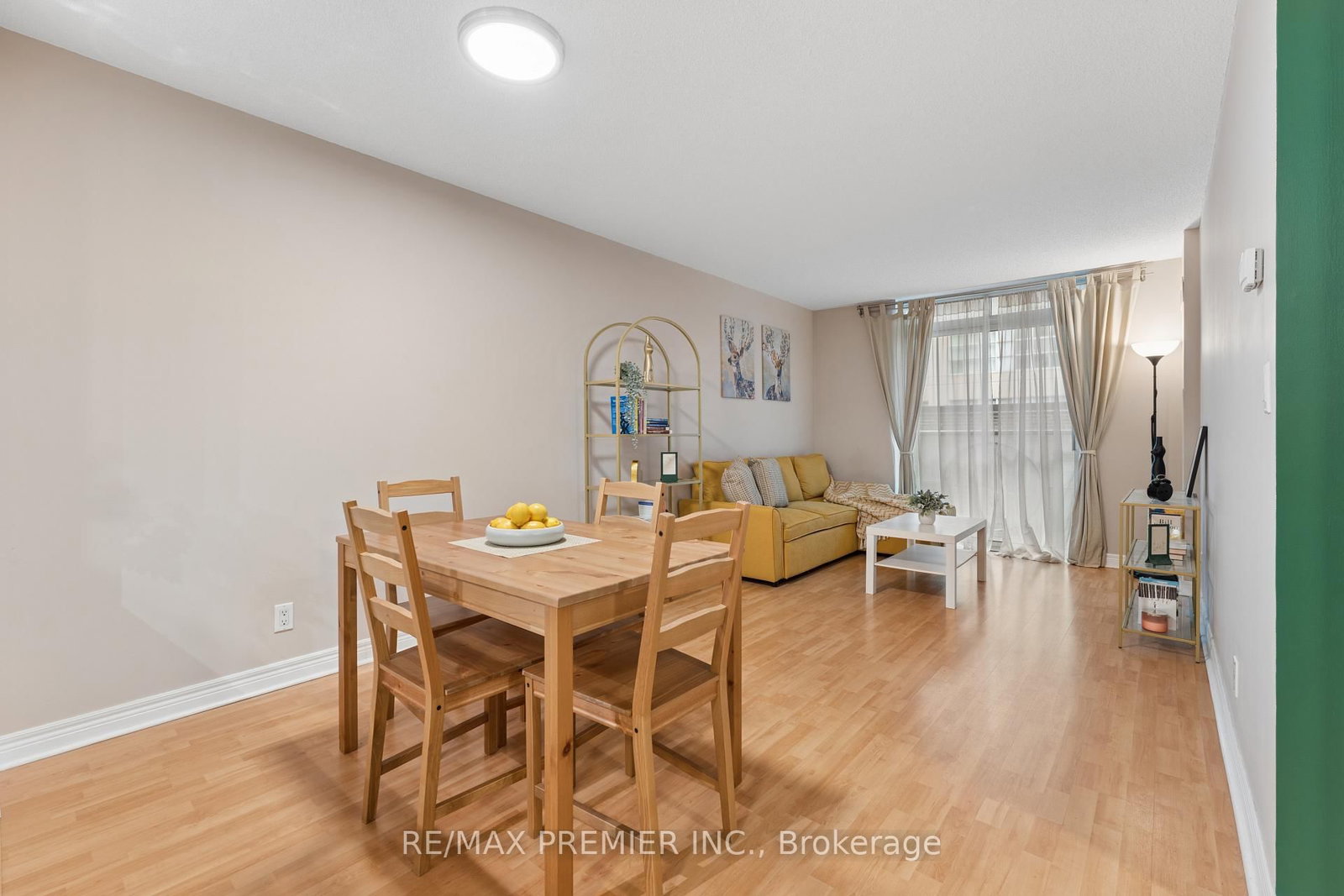 Condo for sale at 307-212 Eglinton Avenue, Toronto, Ontario, M4P 0A3 - Mount Pleasant West - MLS: C12995614