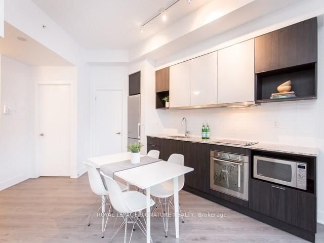 99 The Donway W, Unit 307 - Photo 10