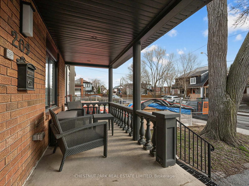209 Robina Ave, Toronto, M6C 3Y9 | Image 2