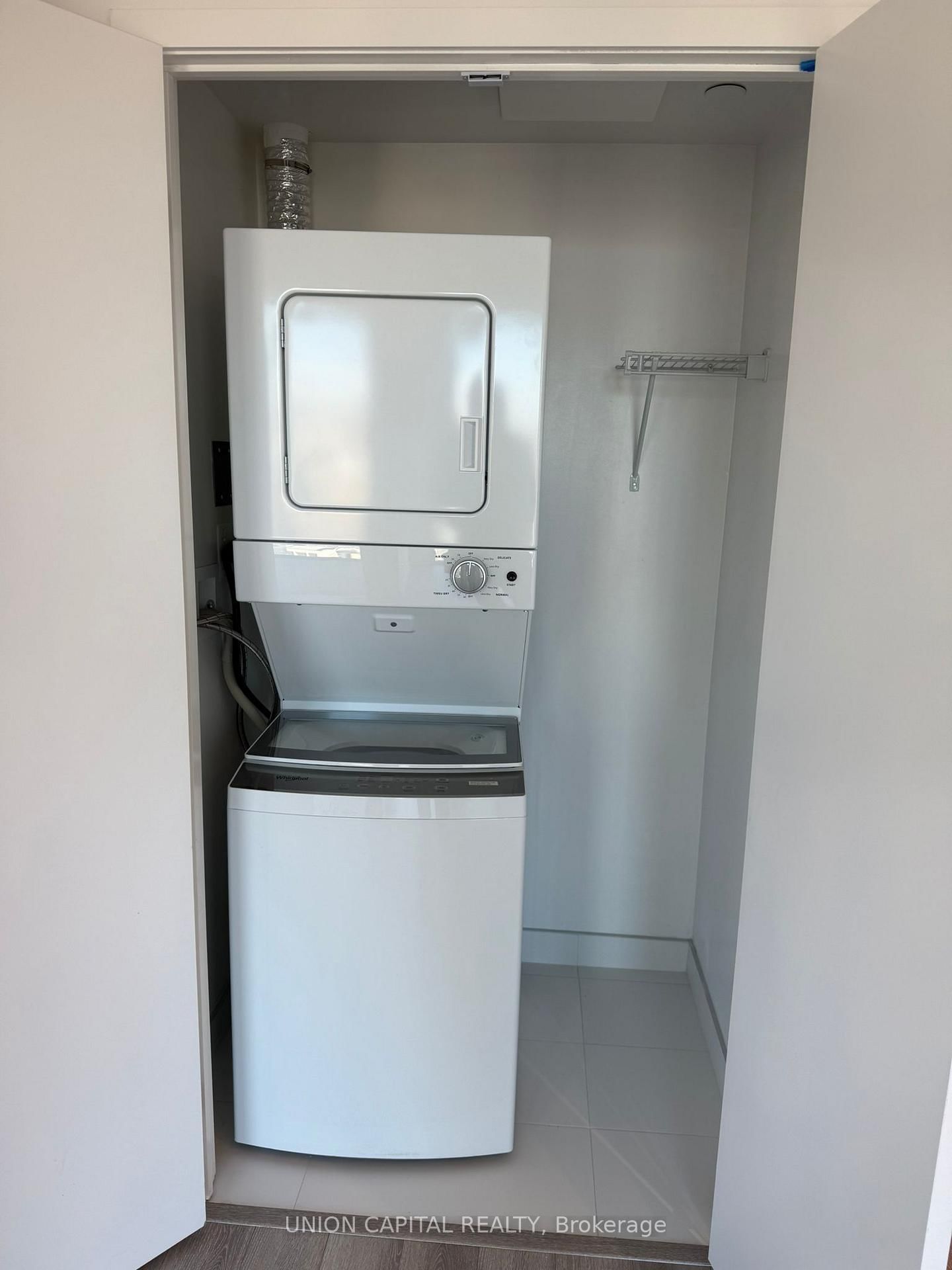 238 Simcoe Street, Unit 3602 - Photo 15