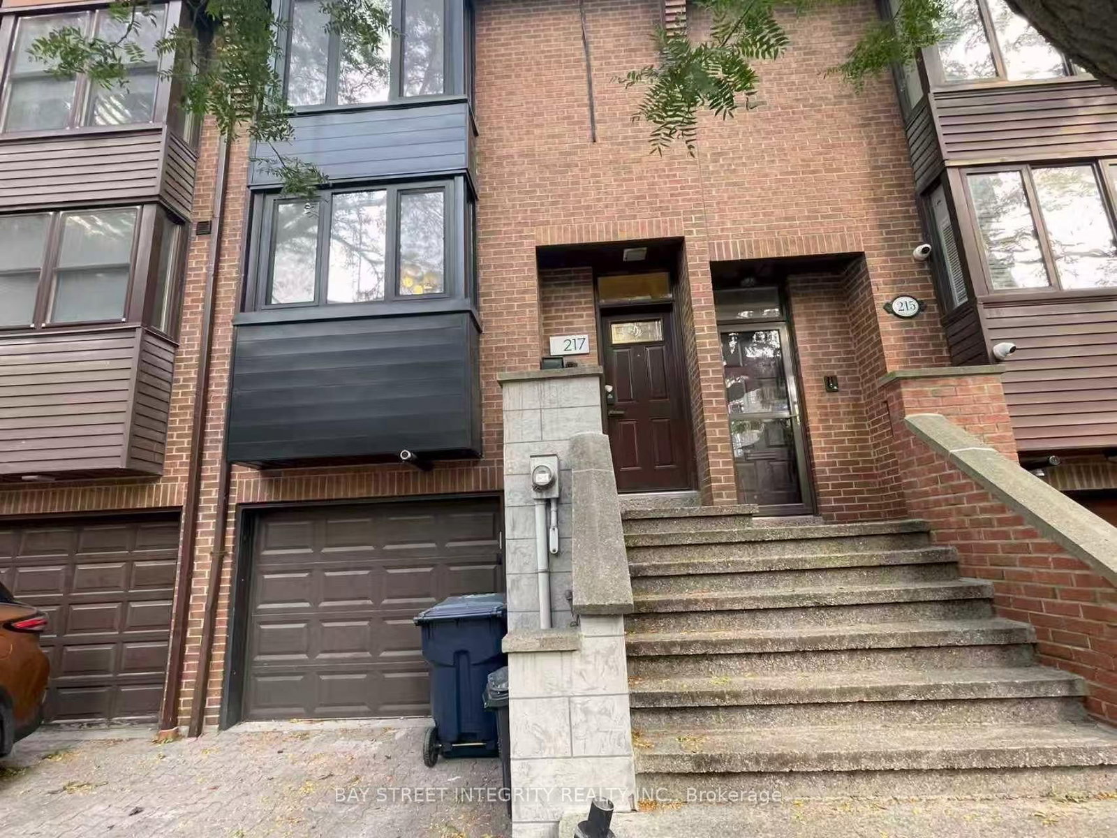 217 Mutual Street, Unit Room 3 - Photo 11