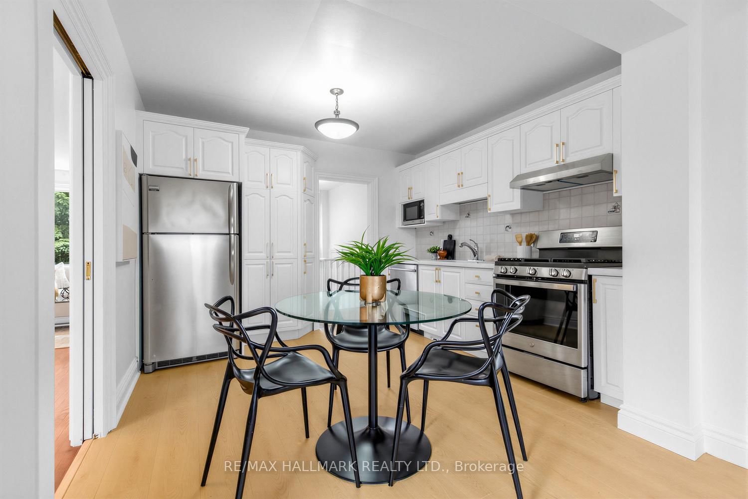 Detached House for sale at 144 Waterloo Avenue, Toronto, Ontario, M3H 3Y8 - Bathurst Manor - MLS: C12996004