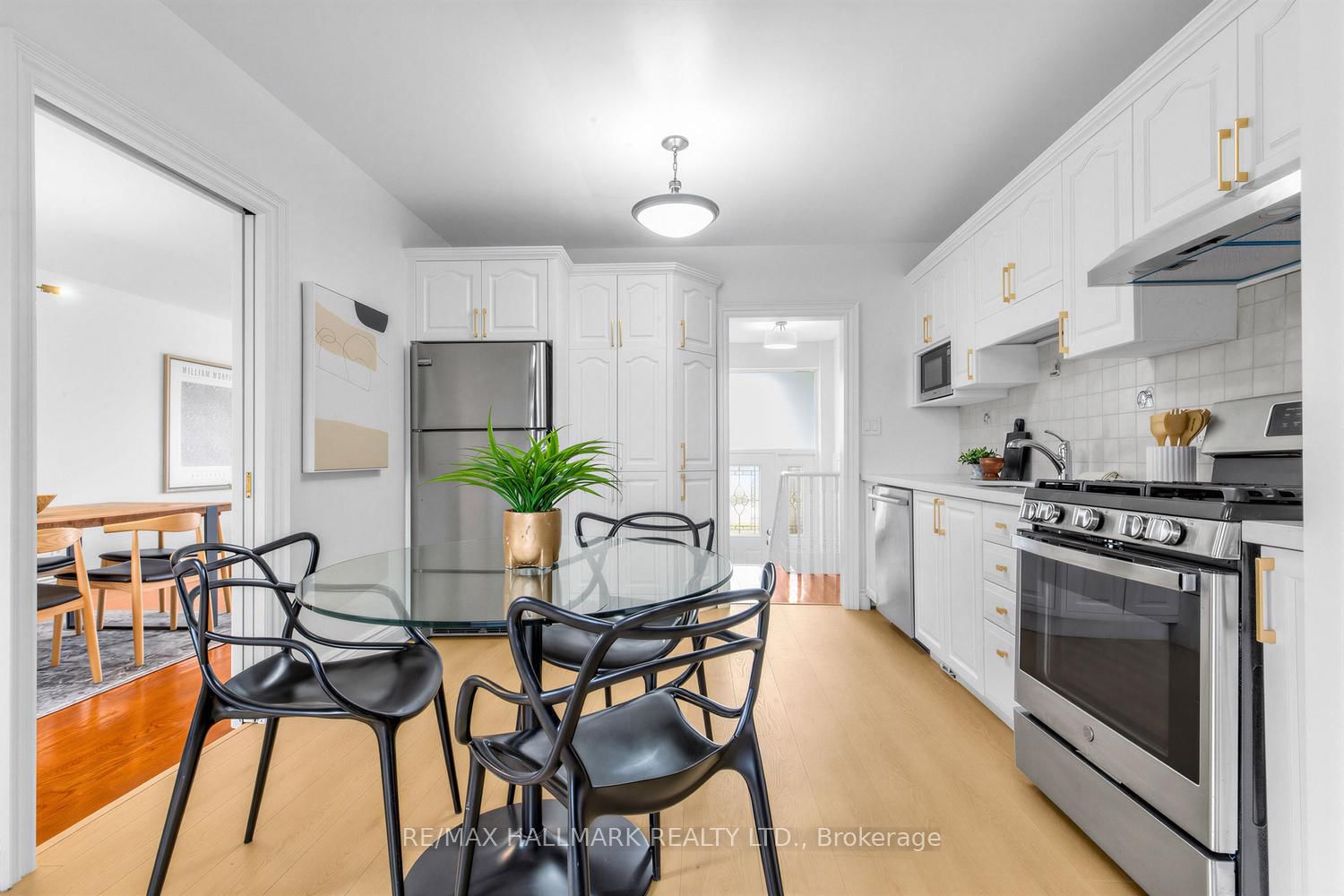 Detached House for sale at 144 Waterloo Avenue, Toronto, Ontario, M3H 3Y8 - Bathurst Manor - MLS: C12996004