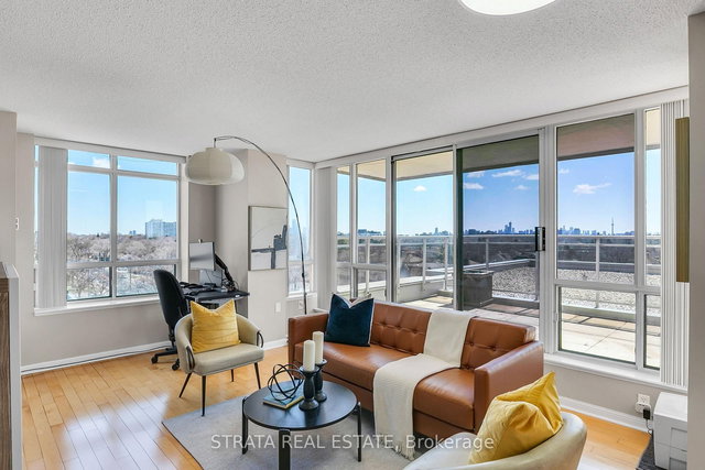 733 - 650 Lawrence Avenue W