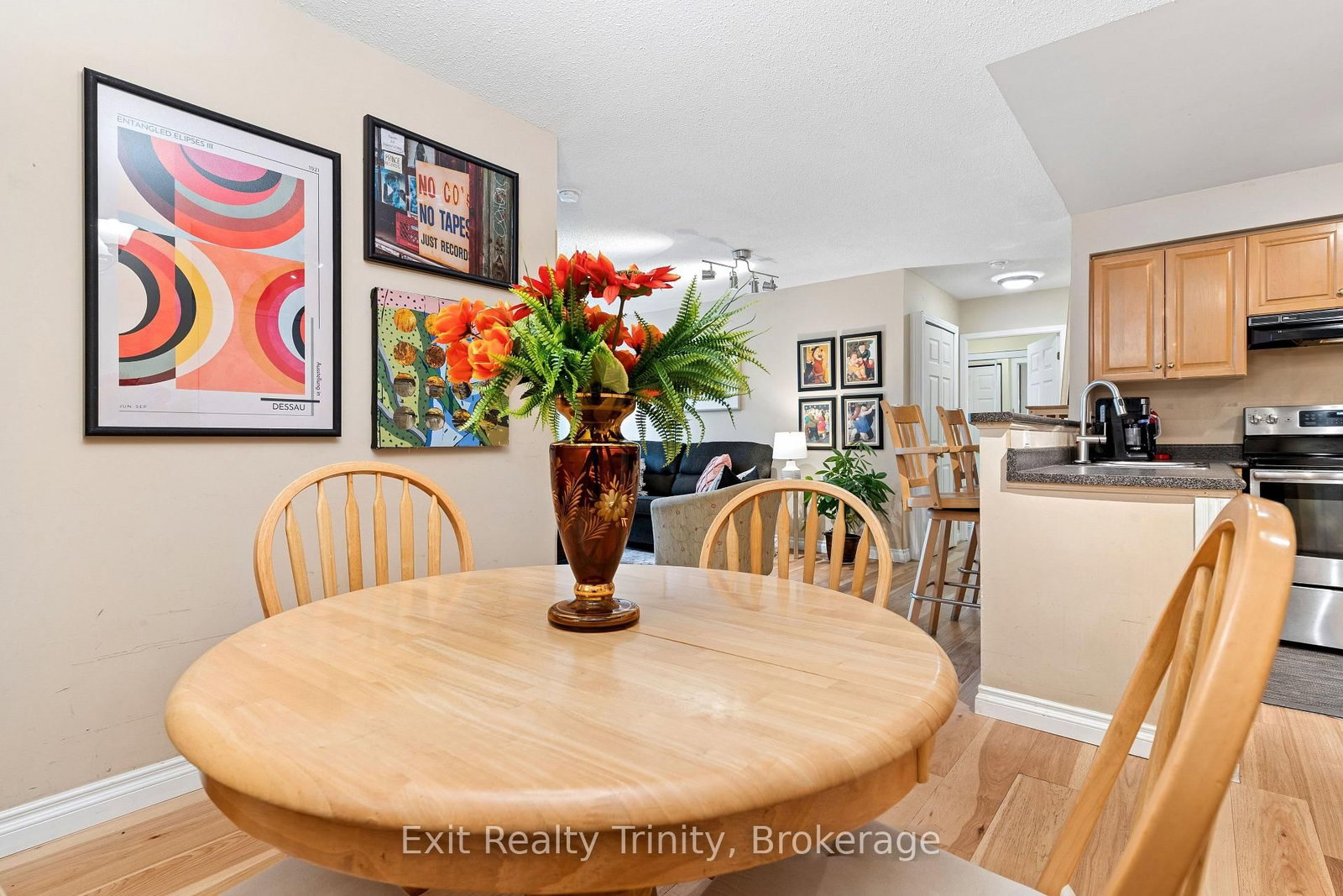 Condo for sale at 318-23 Lorraine Drive, Toronto, Ontario, M2N 6Z6 - Willowdale West - MLS: C12996036